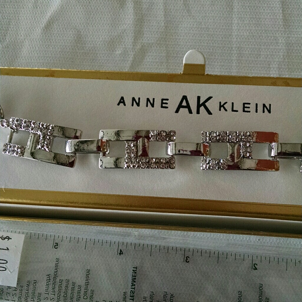 Bracelet - Picture 3 of 3